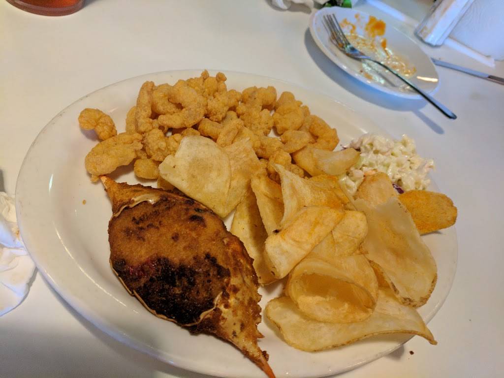 Good Fellas Seafood Hut & Bar | restaurant | 4505 US-17, North Myrtle Beach, SC 29582, USA | 8432723079 OR +1 843-272-3079