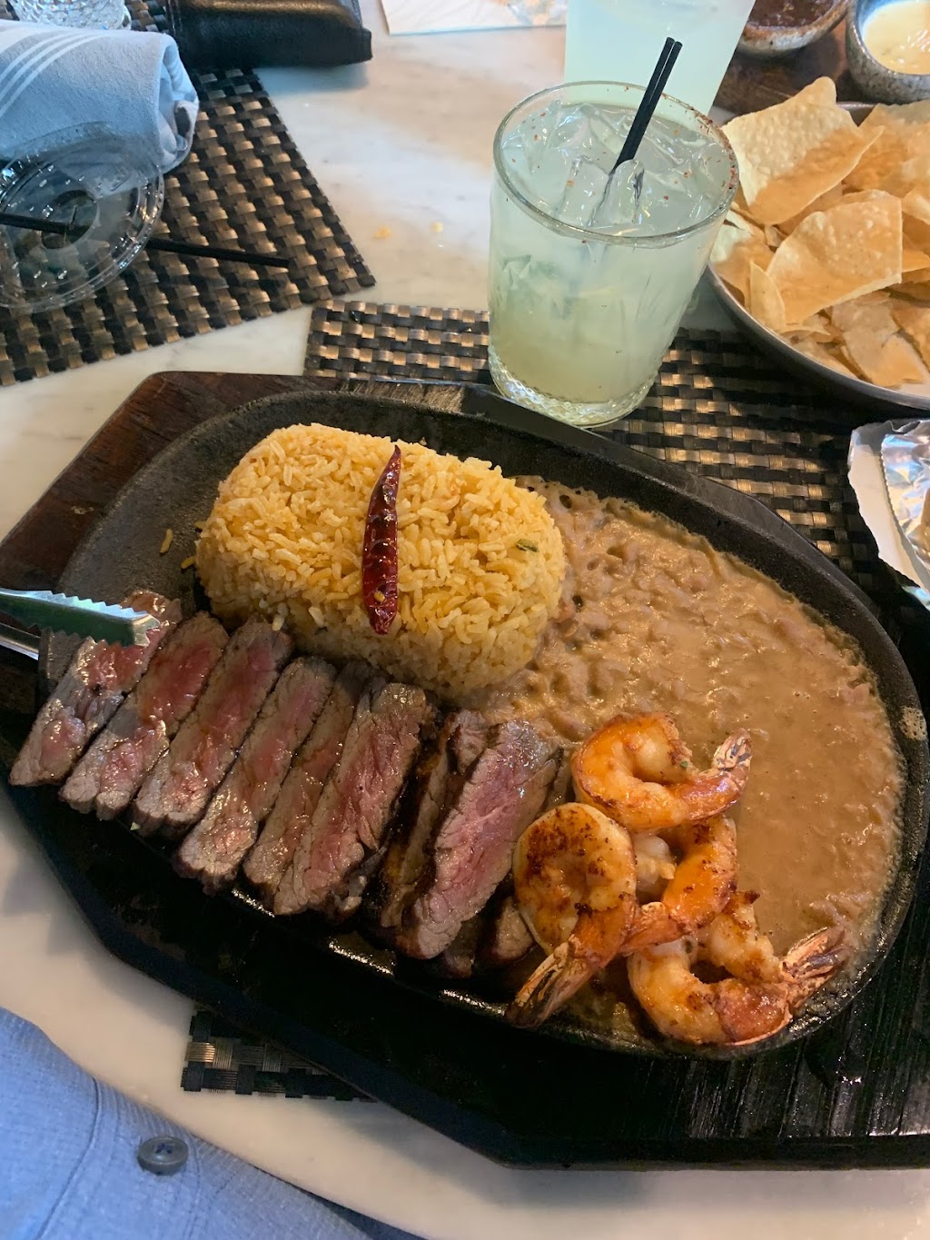 La Capital MX | restaurant | 1910 South Blvd, Charlotte, NC 28203, USA | 7048707555 OR +1 704-870-7555