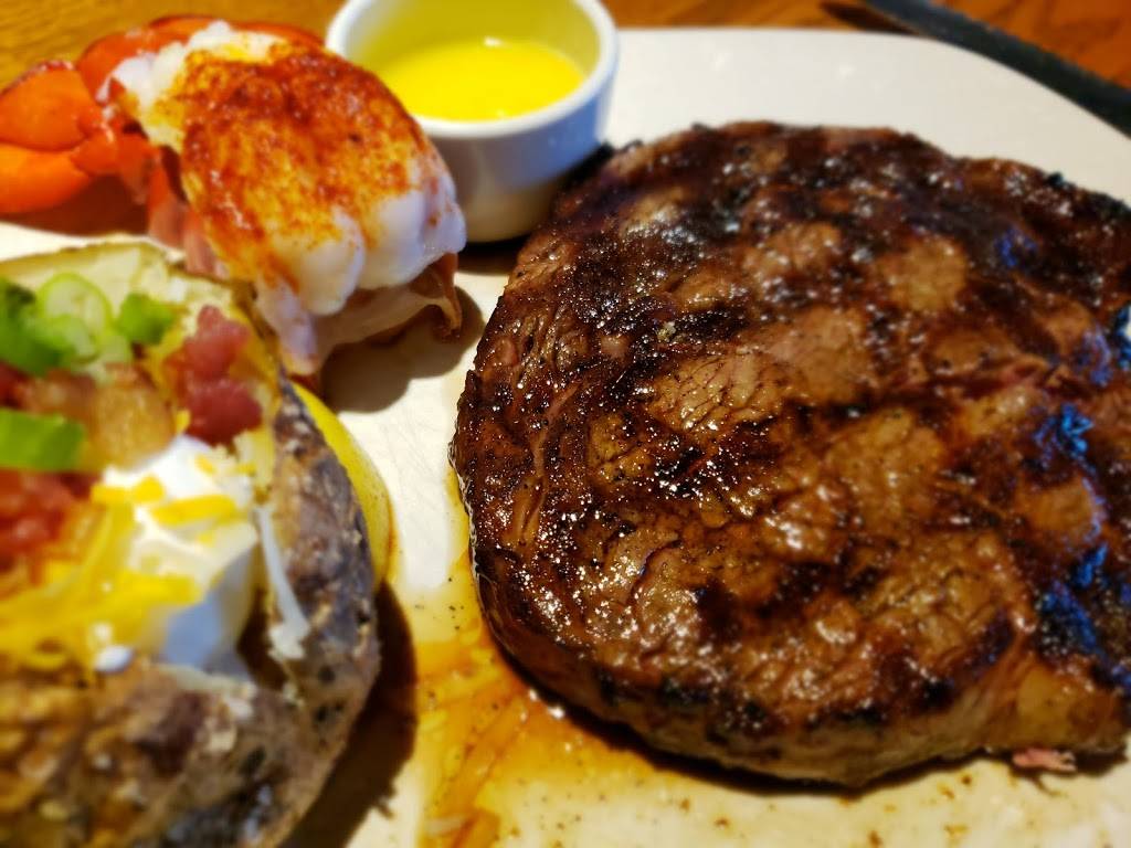 Outback Steakhouse | restaurant | 3510 W Airport Fwy, Irving, TX 75062, USA | 9723991477 OR +1 972-399-1477