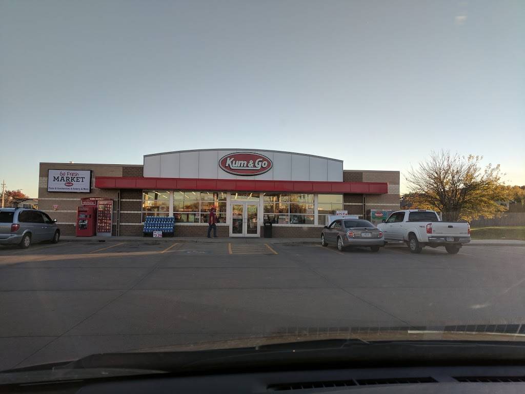 Kum & Go | meal takeaway | 1025 E 1st St, Ankeny, IA 50021, USA | 5159656756 OR +1 515-965-6756