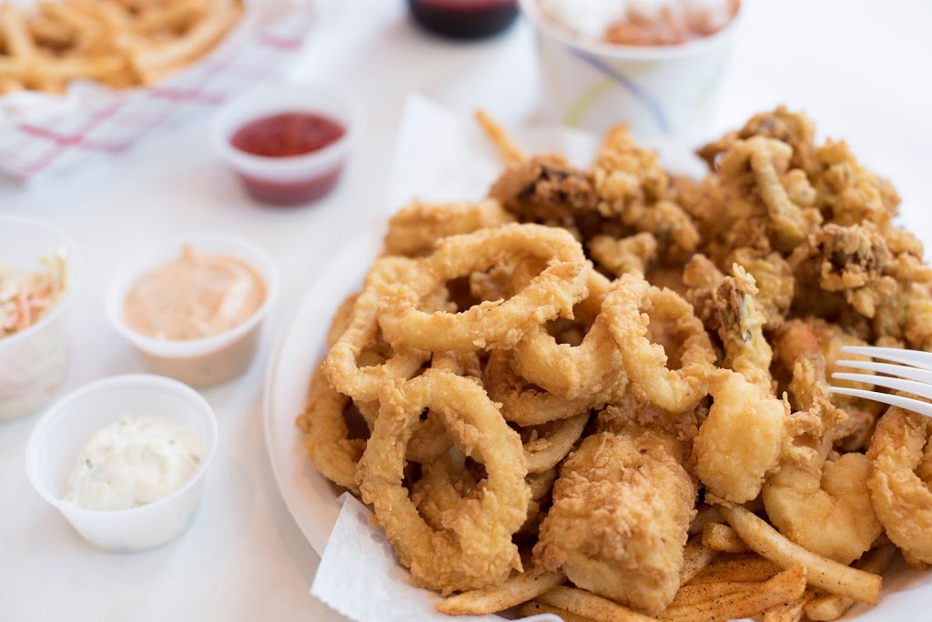 Capt Loui | restaurant | 105-02 Rockaway Blvd, Queens, NY 11417, USA | 7184801103 OR +1 718-480-1103