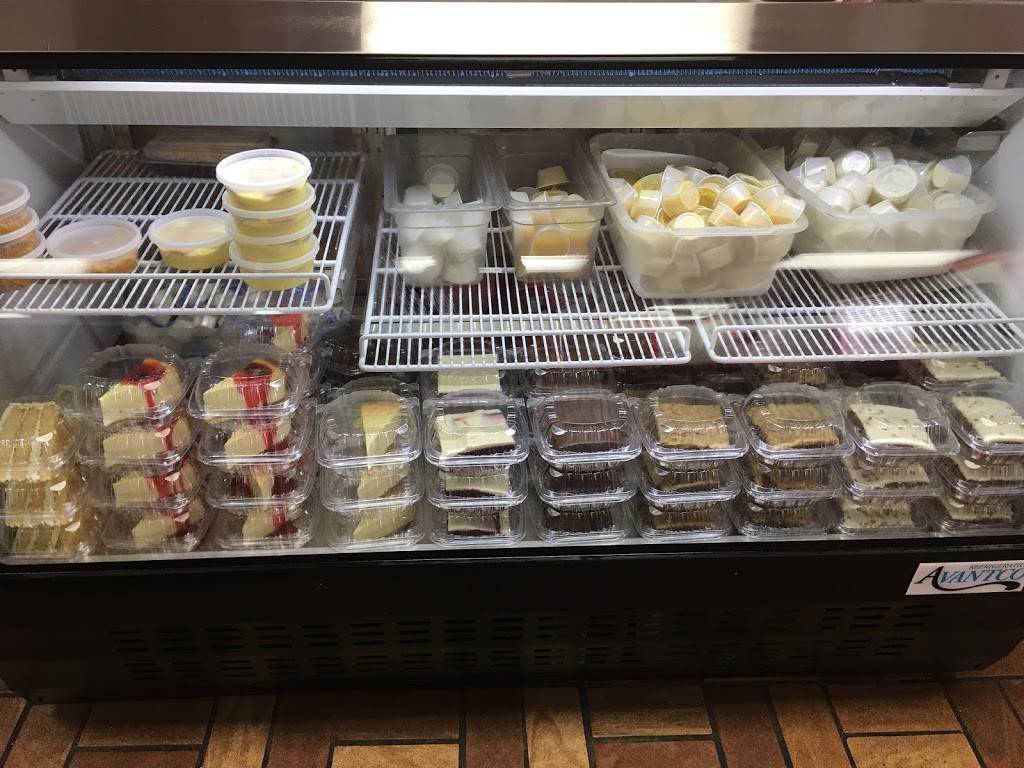 Sharks fish and chicken wynnton | restaurant | 1841 Wynnton Rd, Columbus, GA 31906, USA | 7062250361 OR +1 706-225-0361