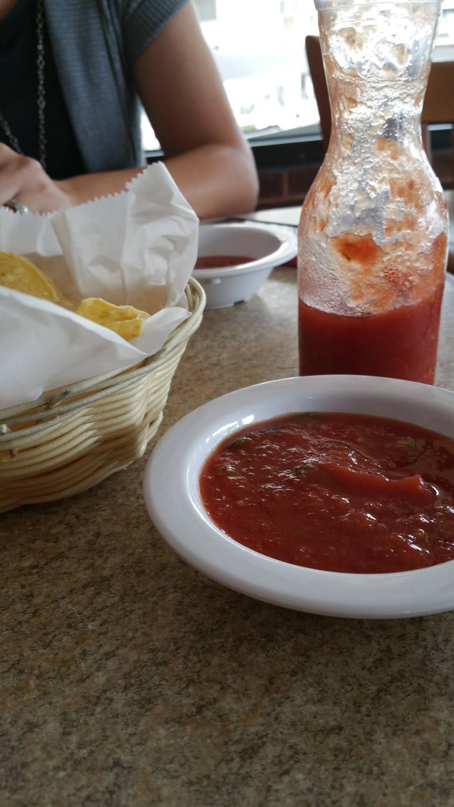 Mi Patron Mexican Restaurant | restaurant | 4119 Boonsboro Rd # 120, Lynchburg, VA 24503, USA | 4343844535 OR +1 434-384-4535