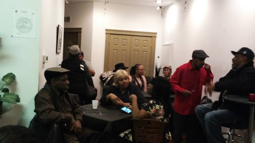 WhatzCookin Restaurant | restaurant | 3000 S Jefferson Ave, St. Louis, MO 63118, USA | 3148811500 OR +1 314-881-1500