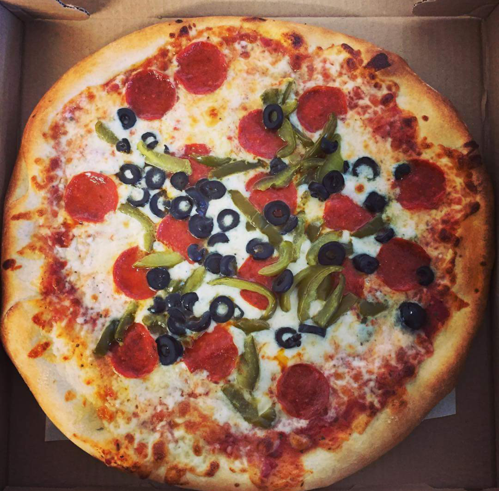 Marinos Pizza | restaurant | 300 W Atlantic St, South Hill, VA 23970, USA | 4344472979 OR +1 434-447-2979