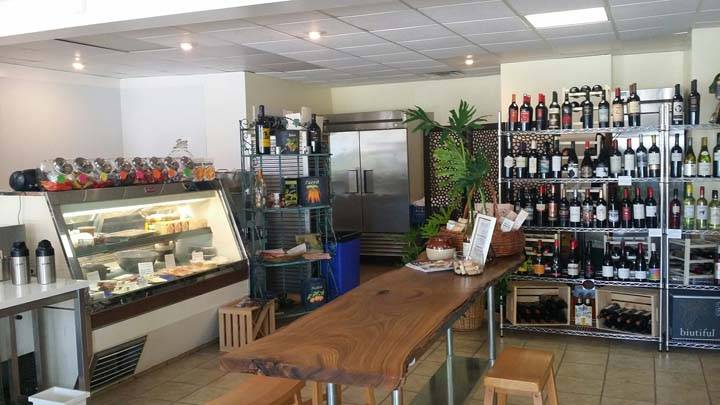 Gittas Table And Wine Shop | restaurant | 32457 Lake Rd, Avon Lake, OH 44012, USA | 4409335888 OR +1 440-933-5888