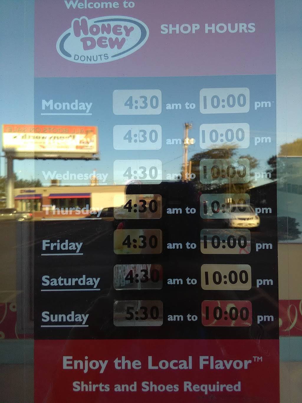 Honey Dew Donuts | bakery | 435 Lynnway, Lynn, MA 01905, USA | 7815953129 OR +1 781-595-3129