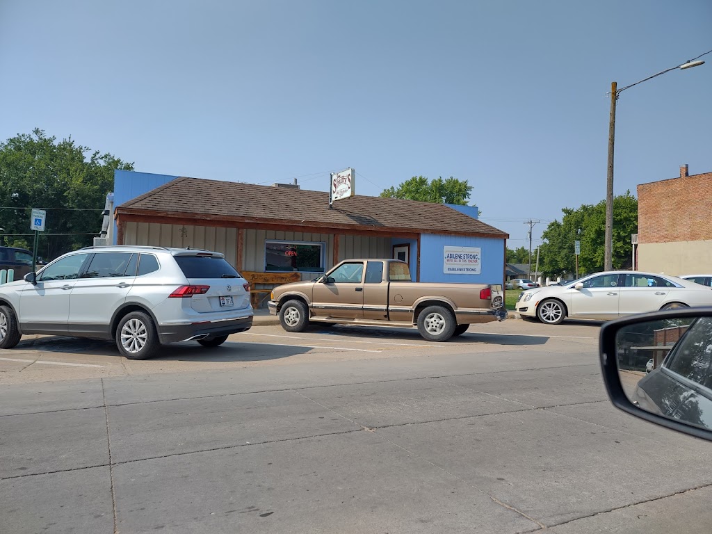 Joe Snuffys | restaurant | 209 W 1st St, Abilene, KS 67410, USA | 7852637802 OR +1 785-263-7802