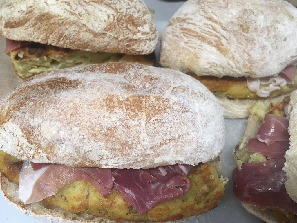 Visca Orxata | restaurant | 1900 Yonge St, Toronto, ON M4S 1Z2, Canada | 6477847225 OR +1 647-784-7225