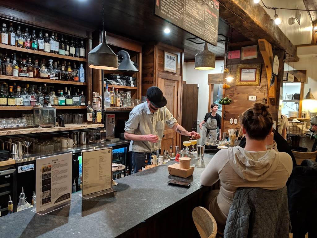 Hollerhorn Distilling | restaurant | 8443 Spirit Run, Naples, NY 14512, USA | 5855312448 OR +1 585-531-2448
