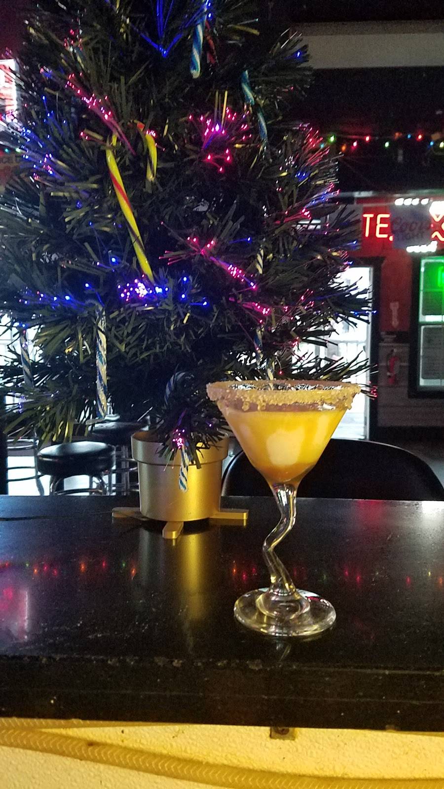 Zone 504 | restaurant | 504 Kipp Ave, Kemah, TX 77565, USA | 2815326902 OR +1 281-532-6902