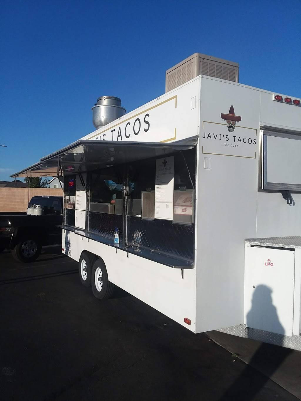 Javis Tacos | restaurant | 101 E Glenwood Ave, Turlock, CA 95380, USA | 2095951568 OR +1 209-595-1568