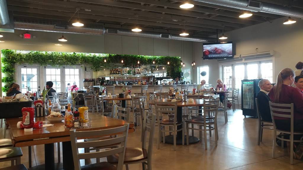 Childers Eatery - Junction City | restaurant | 5805 N Humboldt Ave #5, Peoria, IL 61614, USA | 3099664035 OR +1 309-966-4035