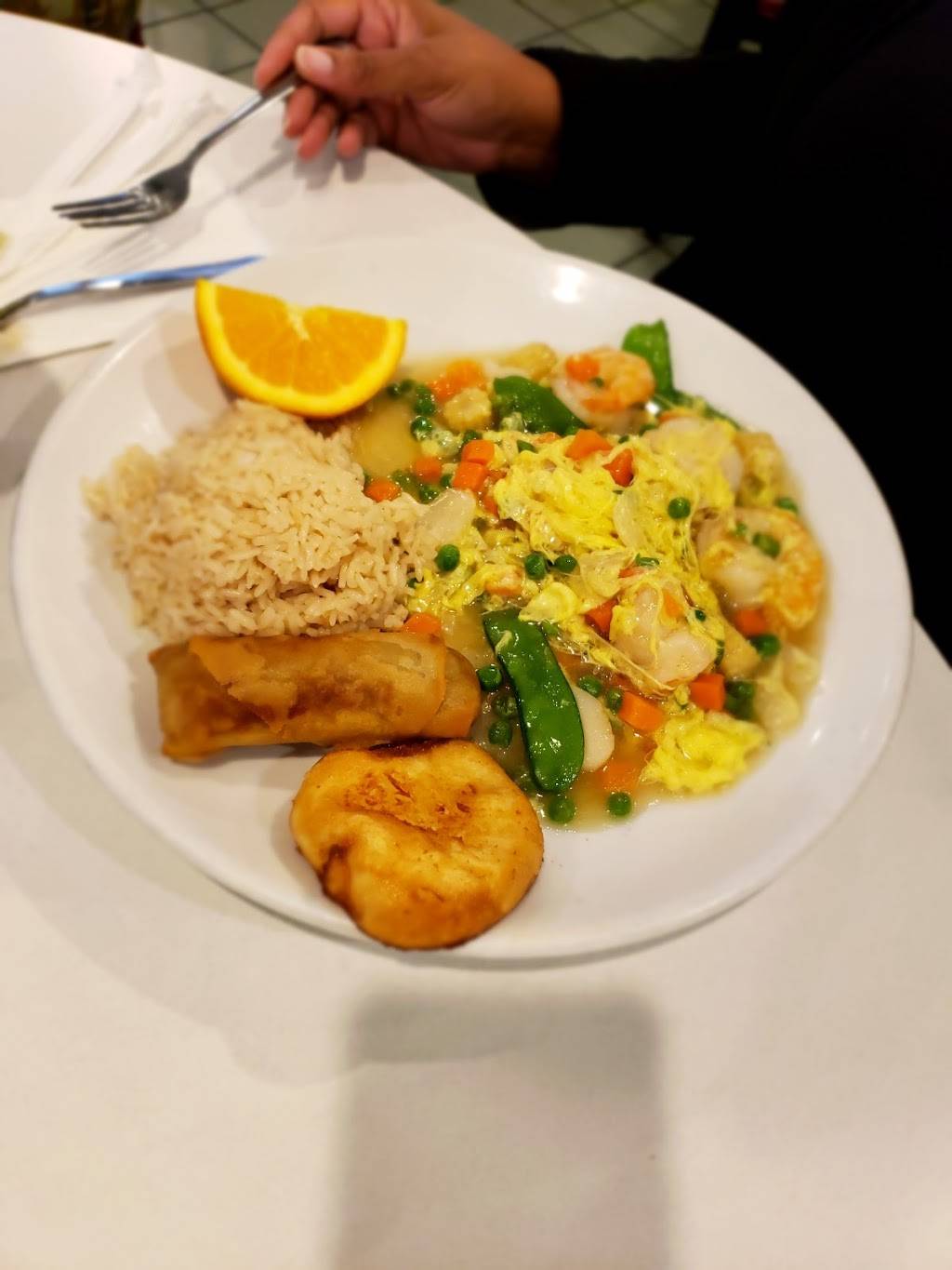 Royal Wok | restaurant | 2560 Royal Ln # 100, Dallas, TX 75229, USA | 9724888282 OR +1 972-488-8282