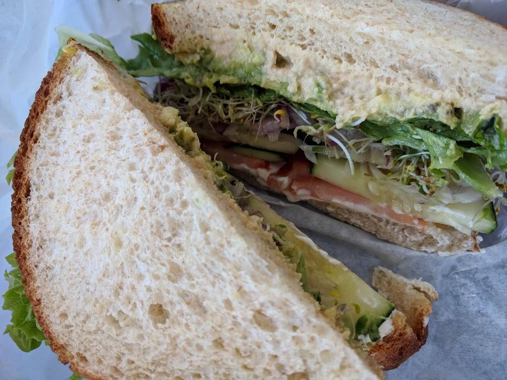 Heidis Brooklyn Deli | restaurant | Concourse B (East End) GATE, 8400 Peña Blvd #89, Denver, CO 80249, USA | 3033426648 OR +1 303-342-6648