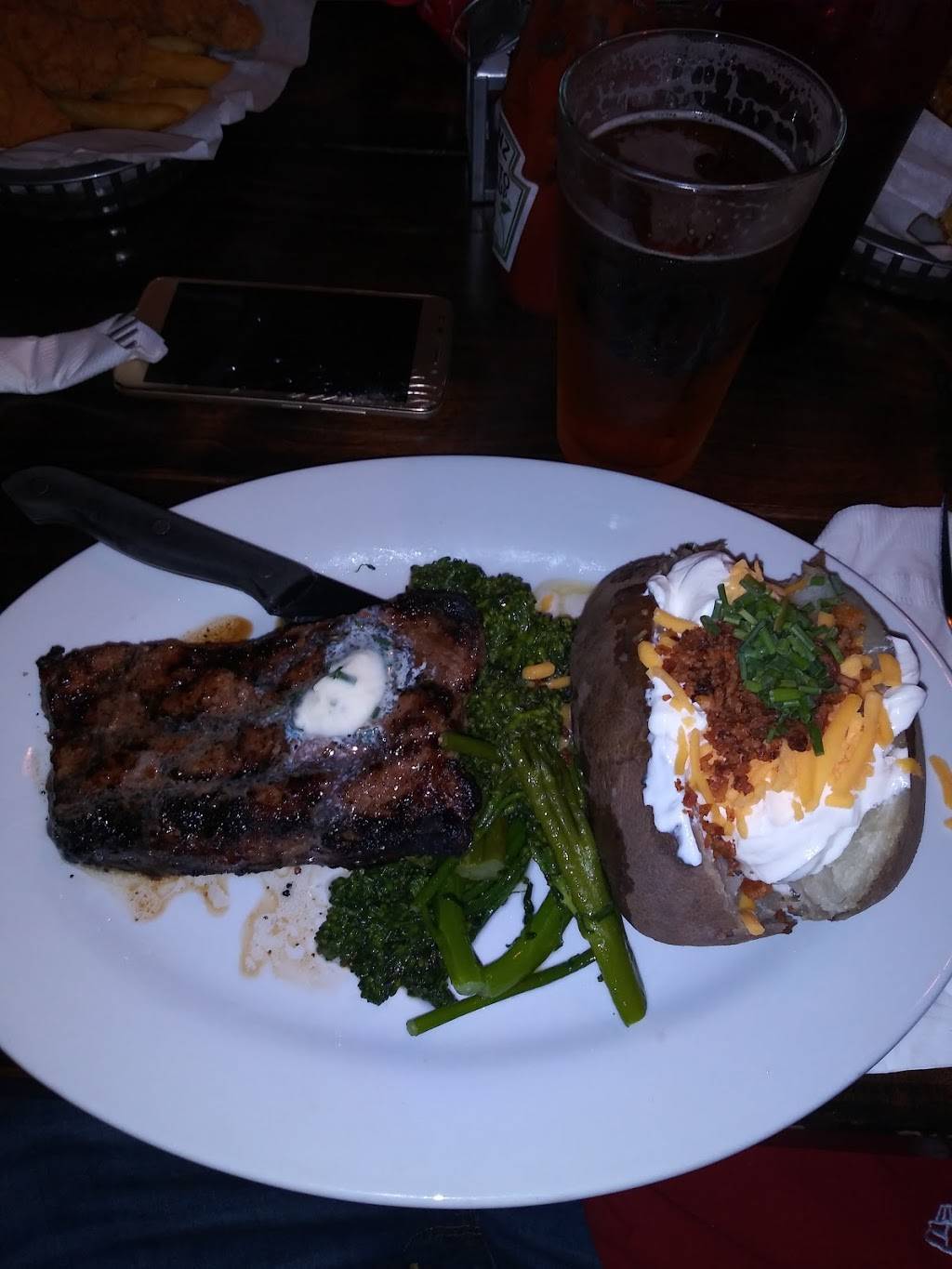 Old Town Kitchen & Bar | restaurant | 319 E Ocean Ave, Lompoc, CA 93436, USA | 8057417631 OR +1 805-741-7631