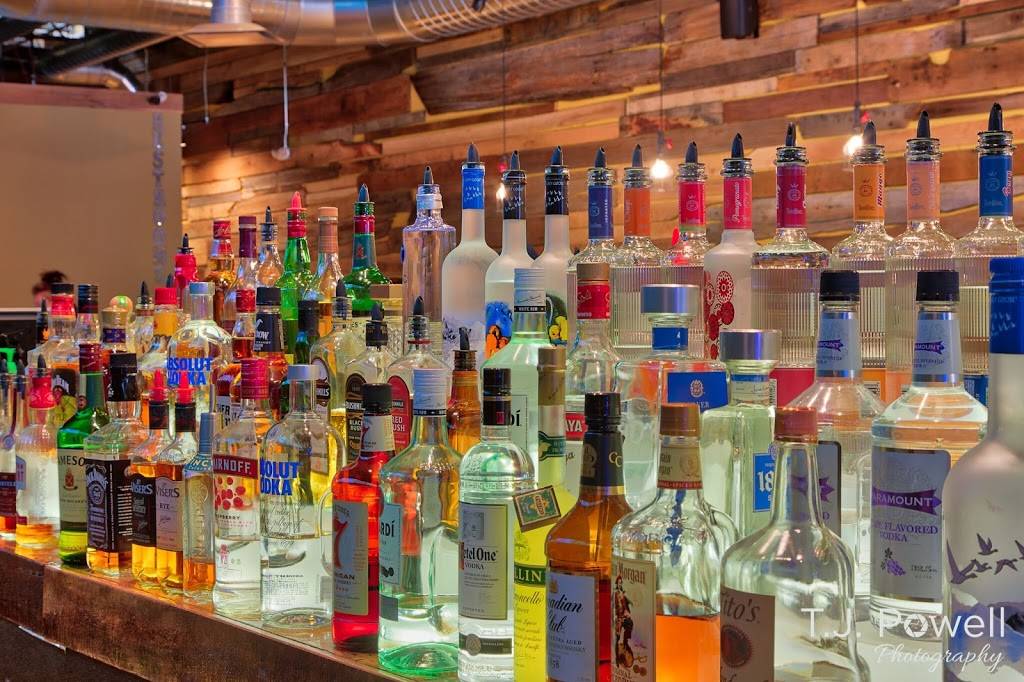 Rush Hour Grille | restaurant | 10735 Ravenna Rd, Twinsburg, OH 44087, USA | 3304054990 OR +1 330-405-4990