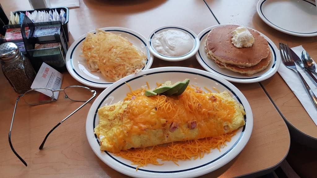 IHOP | restaurant | 17250 Southcenter Pkwy, Tukwila, WA 98188, USA | 2065750330 OR +1 206-575-0330