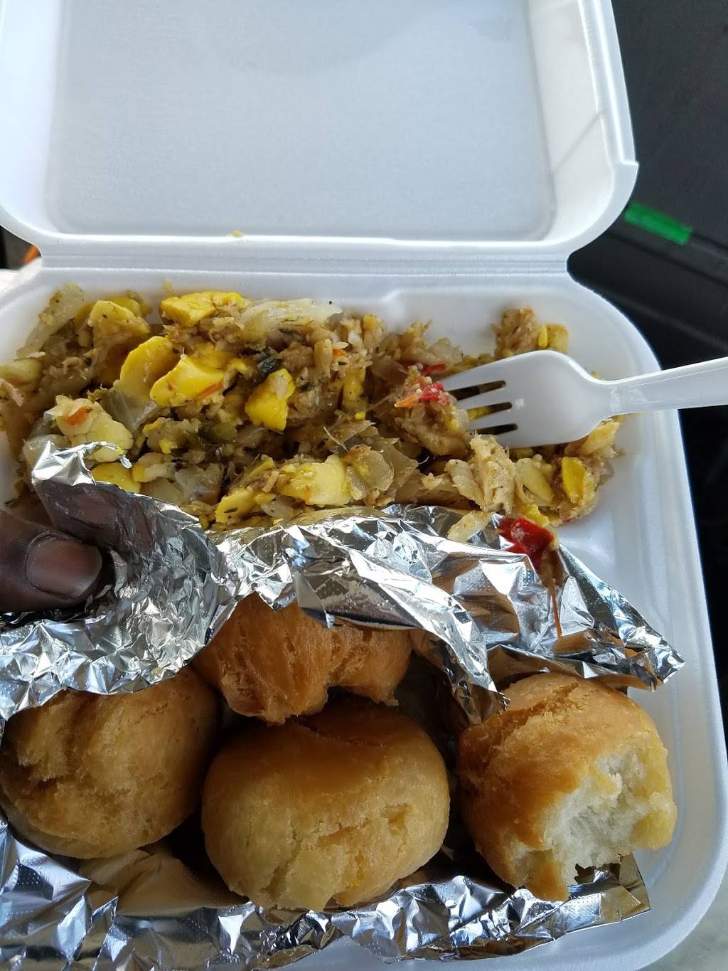 Negril Restaurant | restaurant | 2795 Old Winter Garden Rd, Ocoee, FL 34761, USA | 4073477449 OR +1 407-347-7449