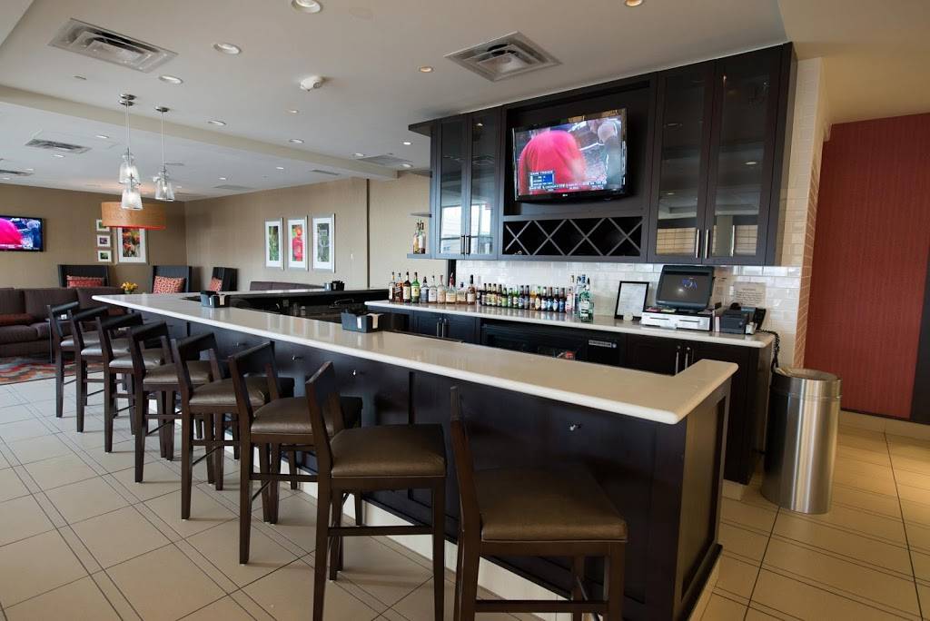 Garden Grille & Bar - Hilton Garden Inn | restaurant | 1050 Interstate Drive West, Findlay, OH 45840, USA | 5672502525 OR +1 567-250-2525