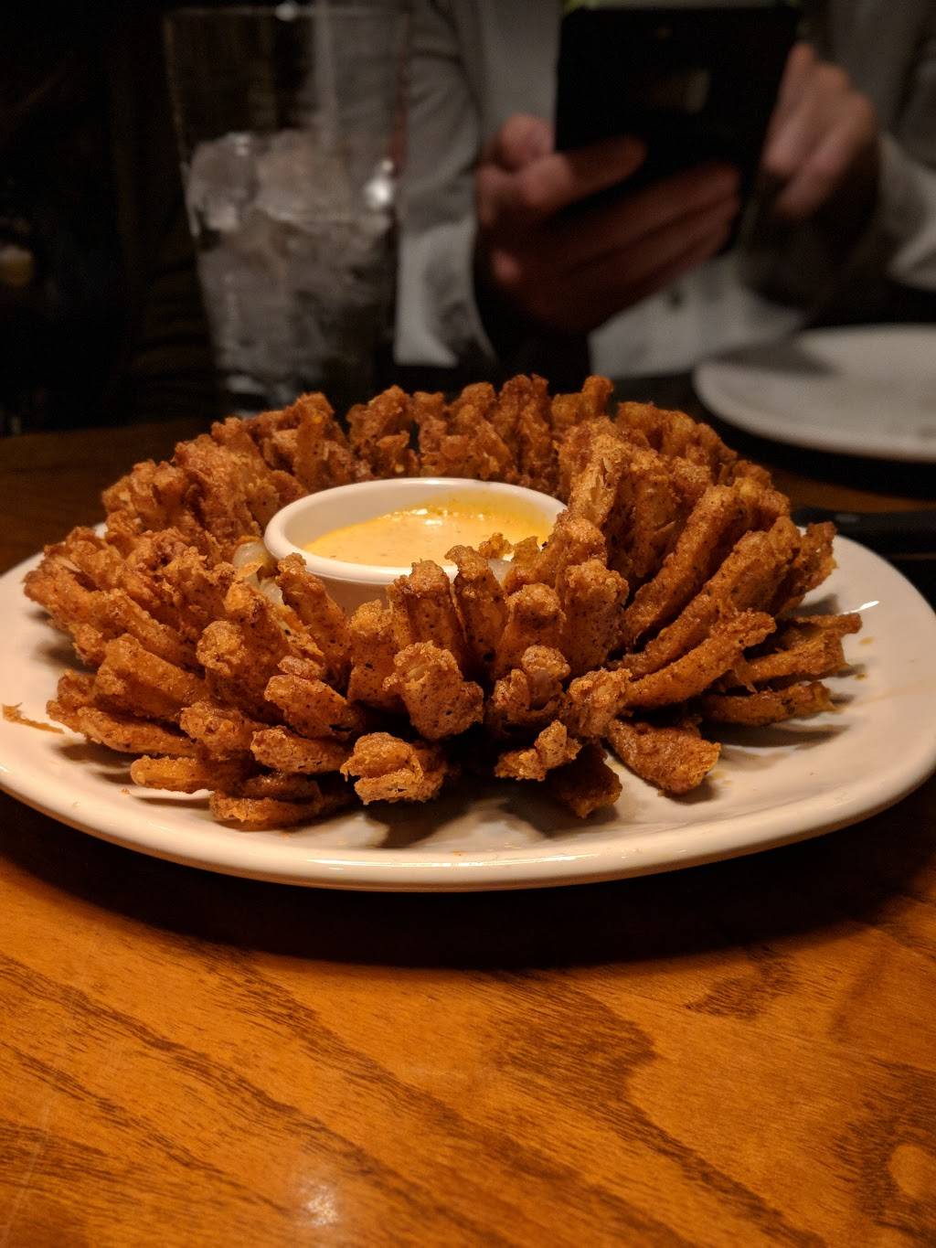 Outback Steakhouse | restaurant | 740 US-130, Hamilton Township, NJ 08691, USA | 6095812444 OR +1 609-581-2444