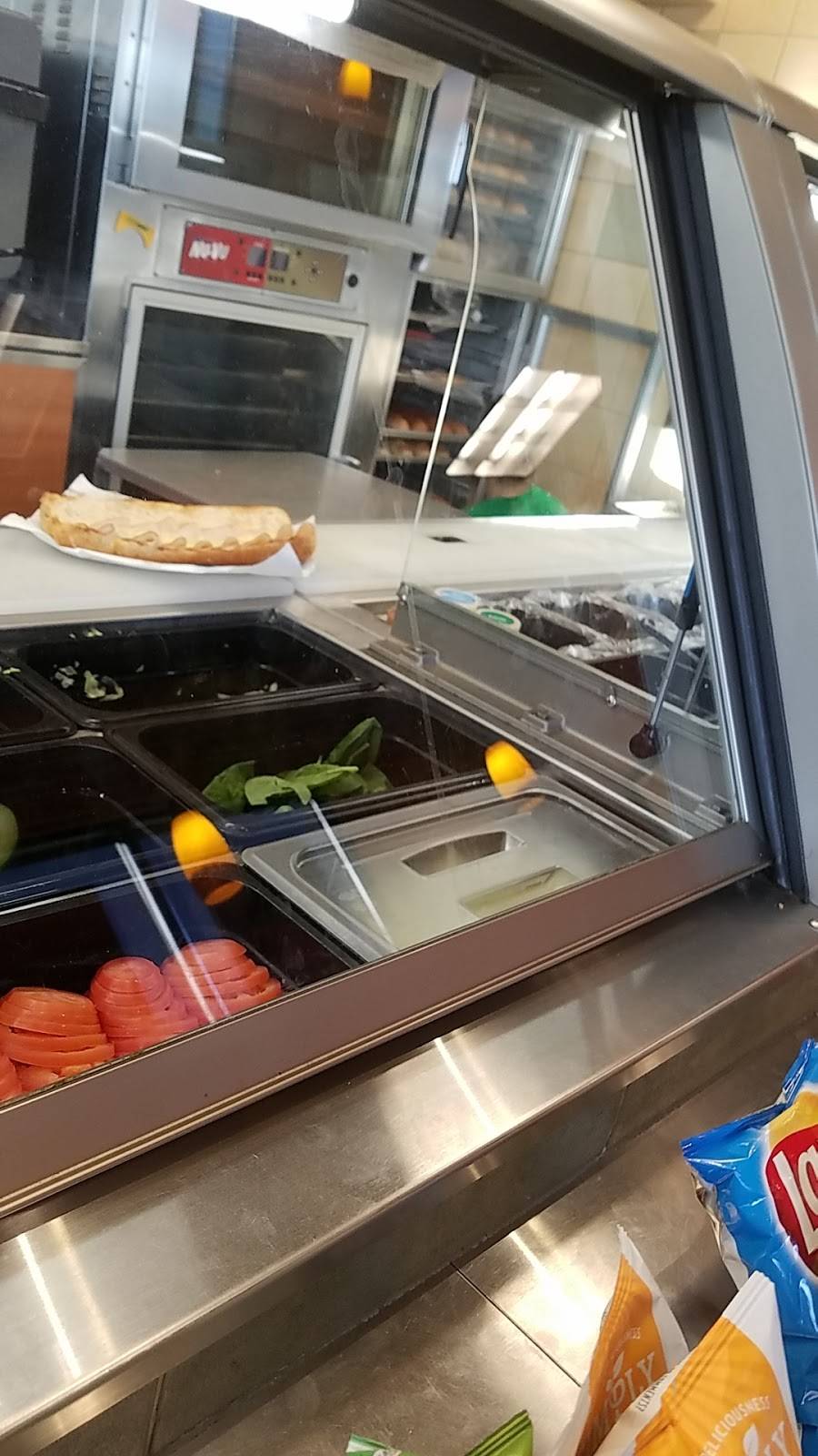 Subway Restaurants | restaurant | 10118 San Fernando Rd, Pacoima, CA 91331, USA | 8188994110 OR +1 818-899-4110