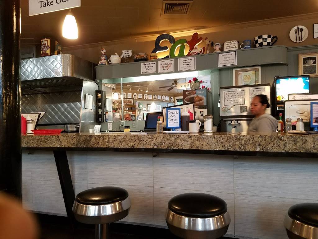 Shawsheen Luncheonette | restaurant | 3 Lowell St, Andover, MA 01810, USA | 9784759750 OR +1 978-475-9750