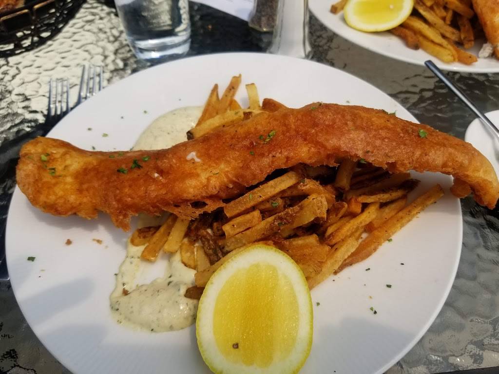 Rattlesnake Club | restaurant | 606 W Plumb Ln, Reno, NV 89509, USA | 7753842470 OR +1 775-384-2470