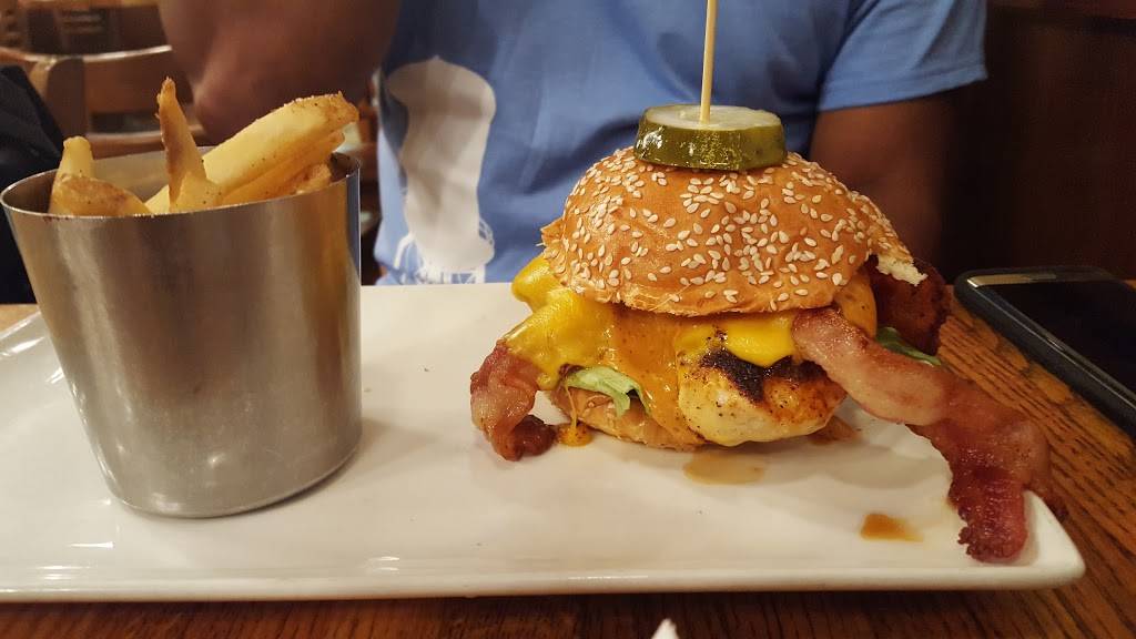 Stoneys | restaurant | 1433 P St NW, Washington, DC 20005, USA | 2022341818 OR +1 202-234-1818