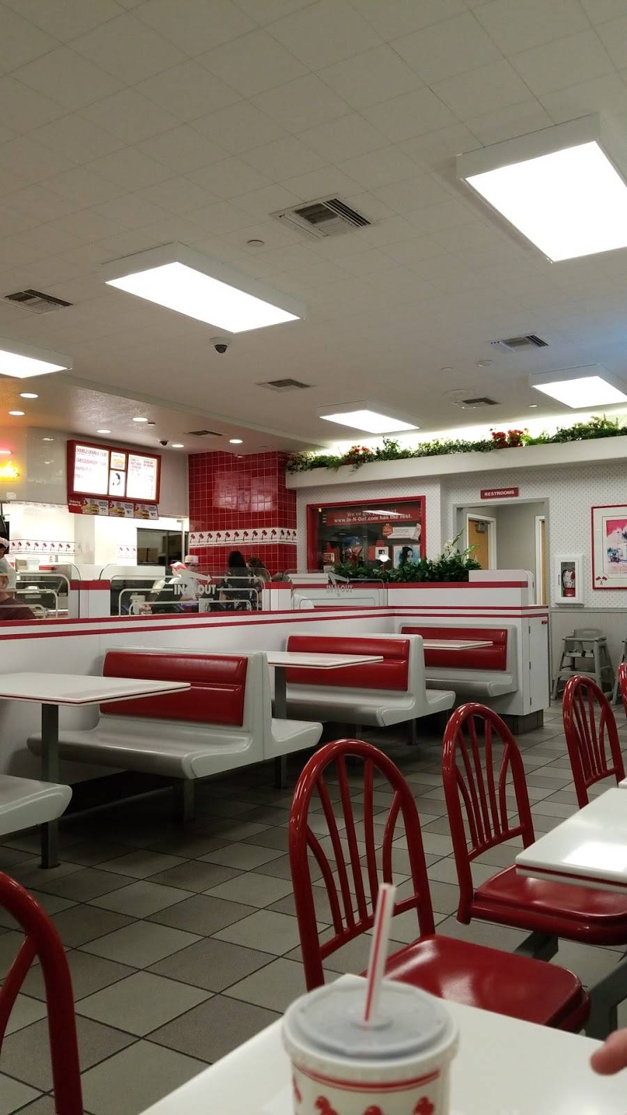 In-N-Out Burger | restaurant | 20545 E Rittenhouse Rd, Queen Creek, AZ 85142, USA | 8007861000 OR +1 800-786-1000