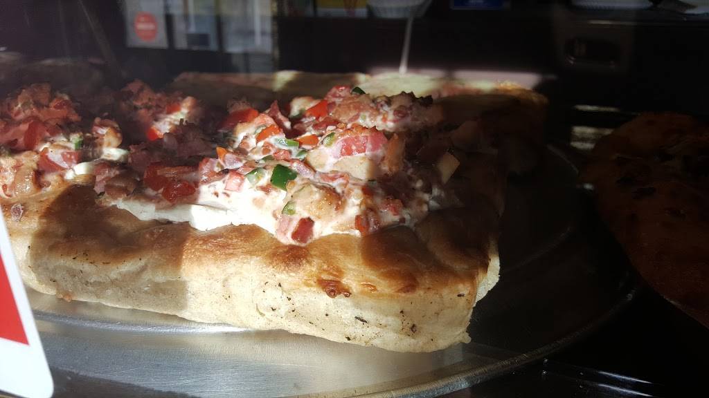 Pizza In the Square | restaurant | 708 Central Park Ave, Yonkers, NY 10704, USA | 9149683152 OR +1 914-968-3152