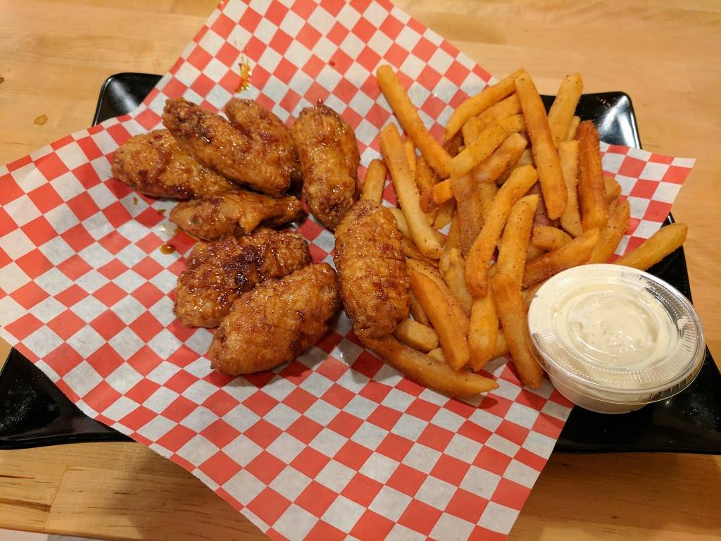 Boom Boom Chicken | restaurant | 827 W Palmdale Blvd, Palmdale, CA 93551, USA | 6612731100 OR +1 661-273-1100