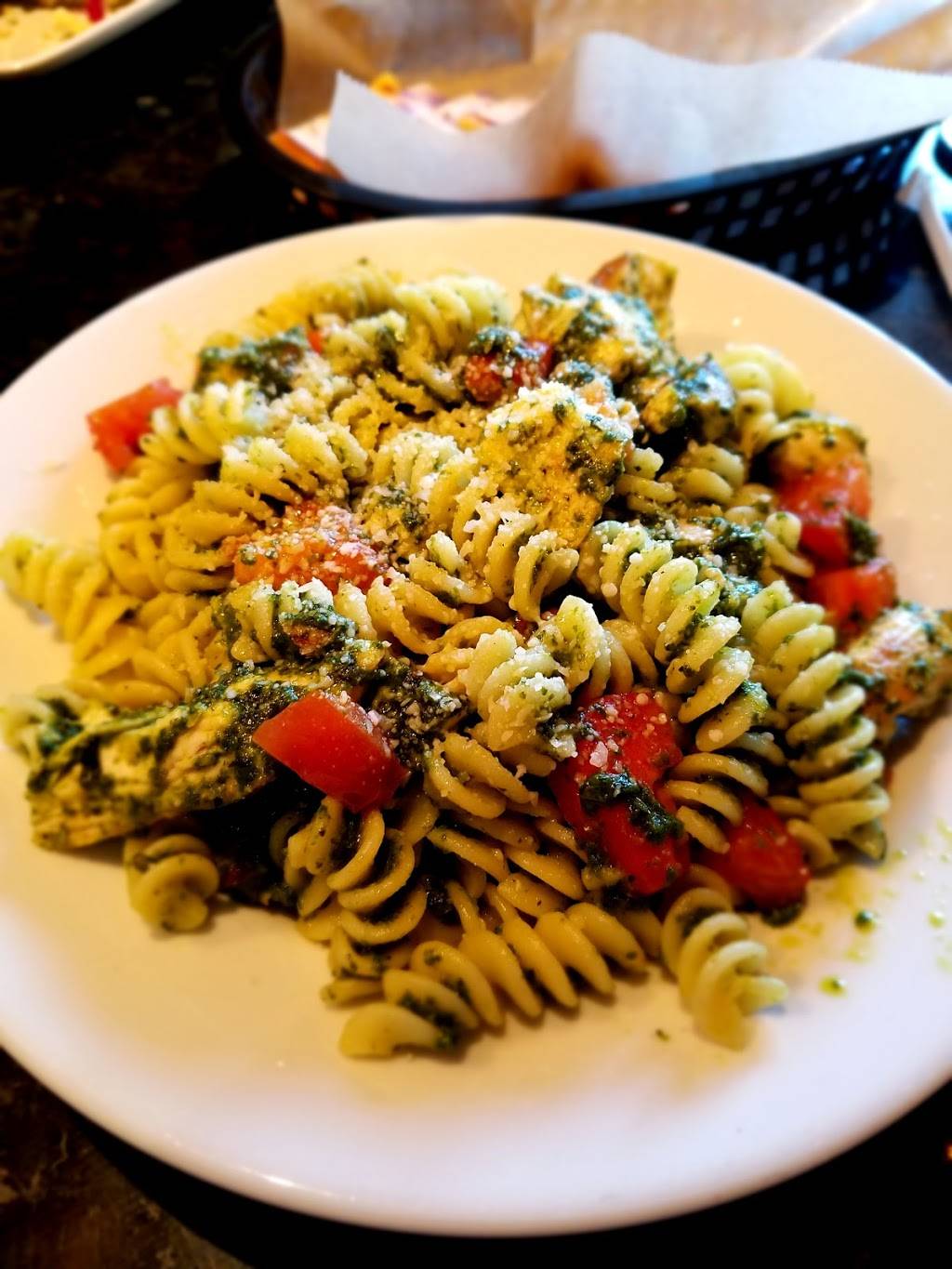 Market Grille Cafe | restaurant | 7175 W Lake Mead Blvd, Las Vegas, NV 89128, USA | 7025647335 OR +1 702-564-7335