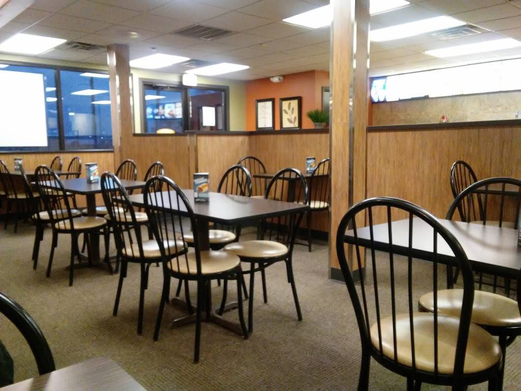 Runza Restaurant | restaurant | 4713 S 77th Ave, Ralston, NE 68127, USA | 4025925314 OR +1 402-592-5314