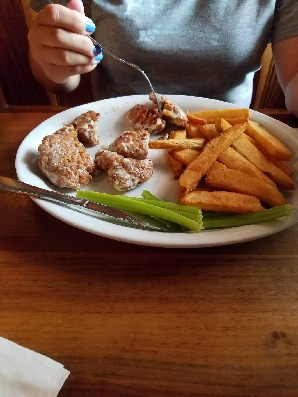 Ozgoods Neighborhood Grill | restaurant | 319 E Penn Ave, Robesonia, PA 19551, USA | 6106936685 OR +1 610-693-6685