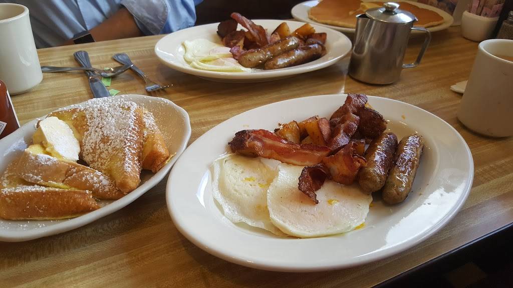 Carleens | cafe | 209 S Broadway, Lawrence, MA 01843, USA | 9786823466 OR +1 978-682-3466