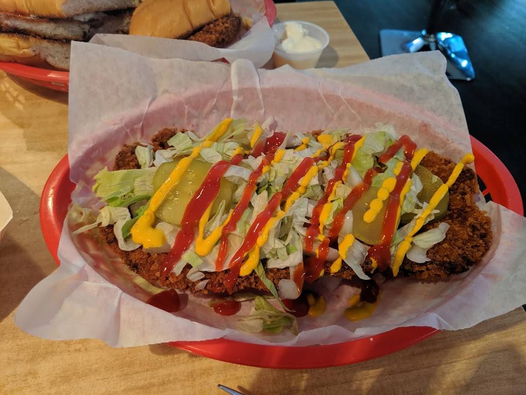 Kellys Little Nipper | restaurant | 1701 E Grand Ave, Des Moines, IA 50316, USA | 5152652031 OR +1 515-265-2031