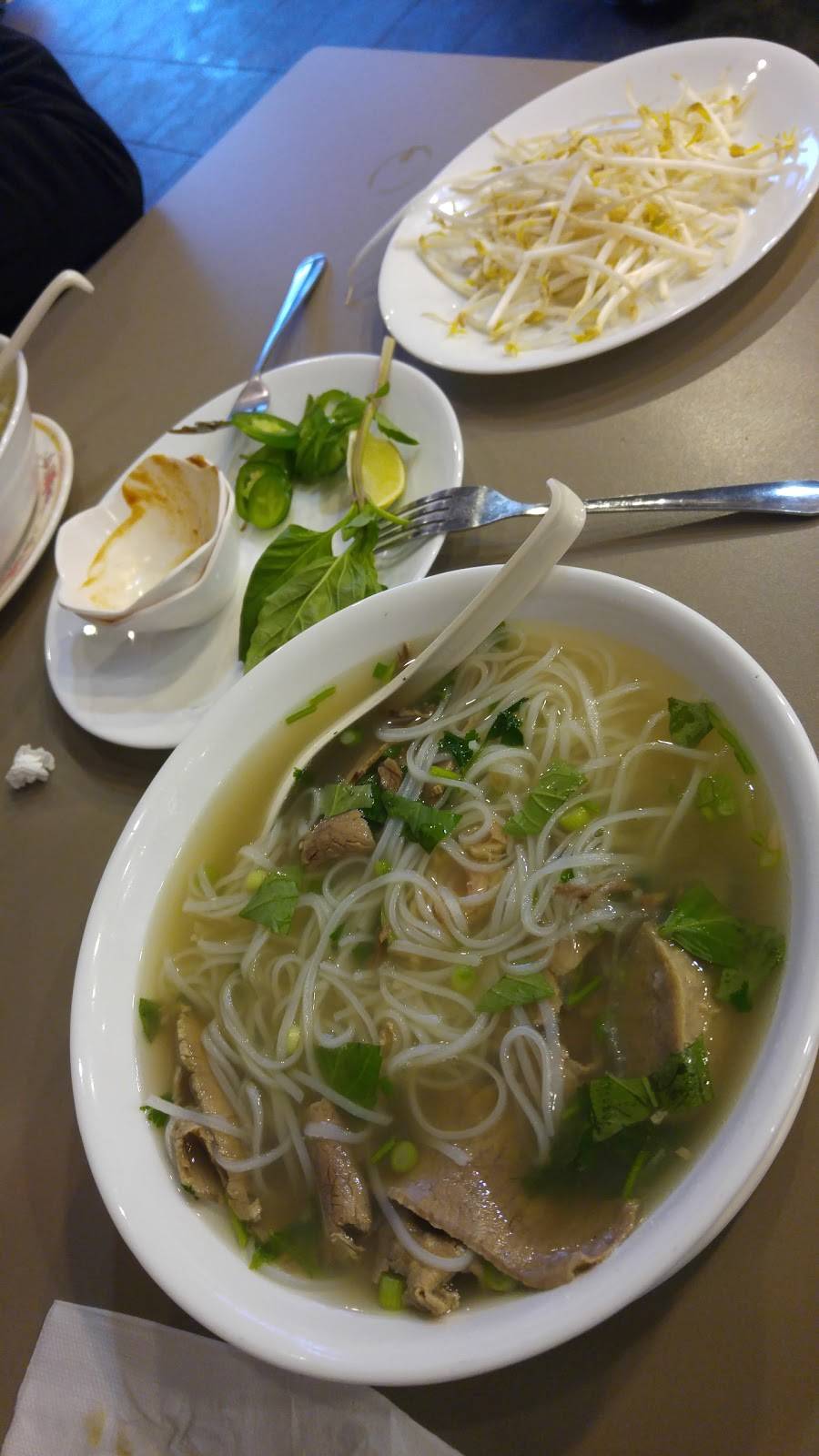 PHO 5UP | restaurant | 2625 Riva Rd D, Annapolis, MD 21401, USA | 4102246000 OR +1 410-224-6000