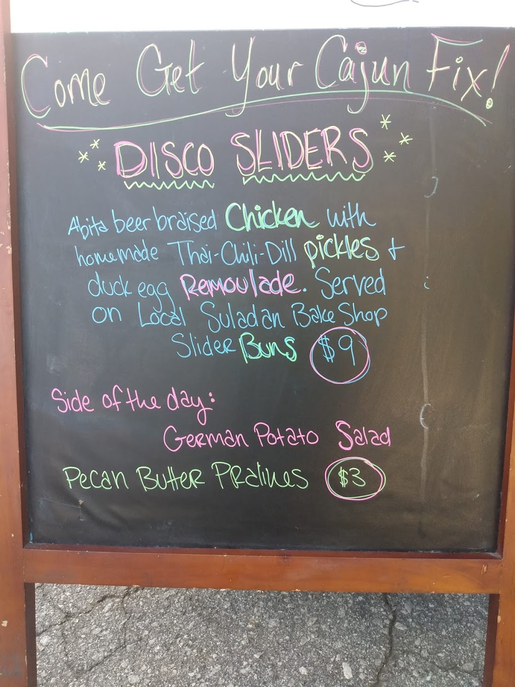 Grushs Cajun Dino Grill | restaurant | 271 Haywood St, Asheville, NC 28801, USA | 8282318349 OR +1 828-231-8349