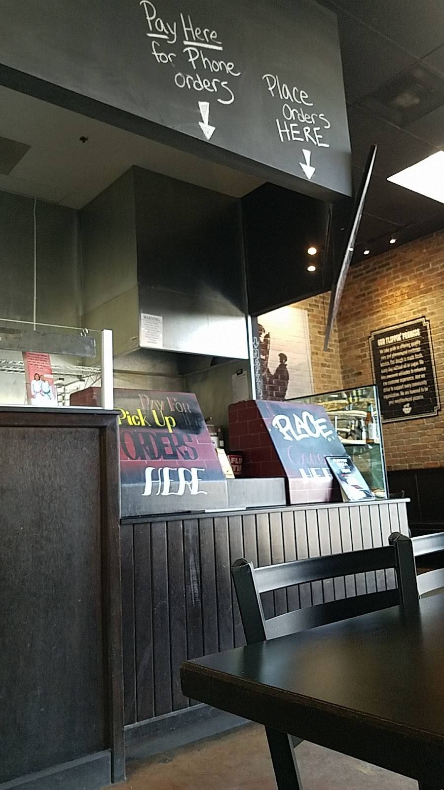 Flippin Pizza | restaurant | 16615 Dove Canyon Rd, San Diego, CA 92127, USA | 8586749977 OR +1 858-674-9977