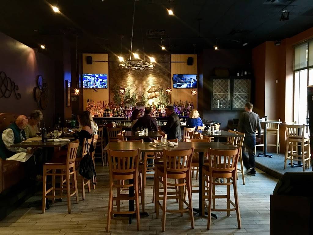 Blinkers Beachside Steakhouse and Lounge | restaurant | 476 Mandalay Ave, Clearwater Beach, FL 33767, USA | 7277541757 OR +1 727-754-1757