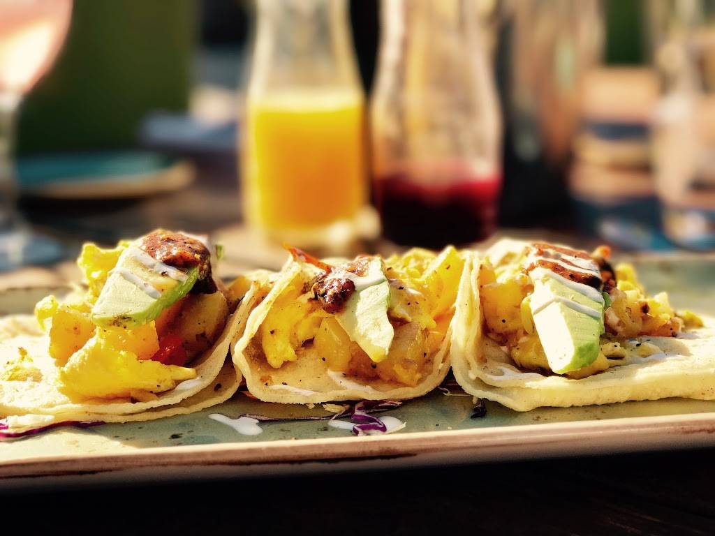 Kitchen Table | restaurant | 1716 W Horizon Ridge Pkwy #100, Henderson, NV 89012, USA | 7024784782 OR +1 702-478-4782