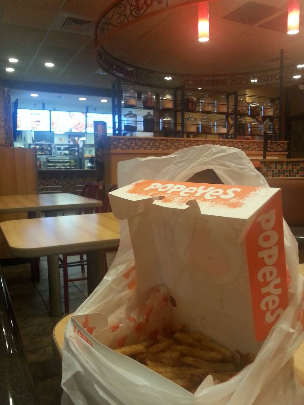 Popeyes Louisiana Kitchen | restaurant | 317 Kimberly Ave, New Haven, CT 06519, USA | 2038892957 OR +1 203-889-2957