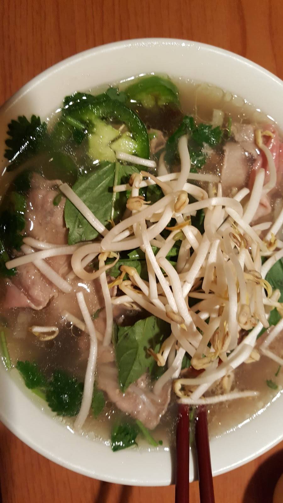 Pho Shiki | restaurant | 2991 25th St, Columbus, IN 47203, USA | 8123759999 OR +1 812-375-9999