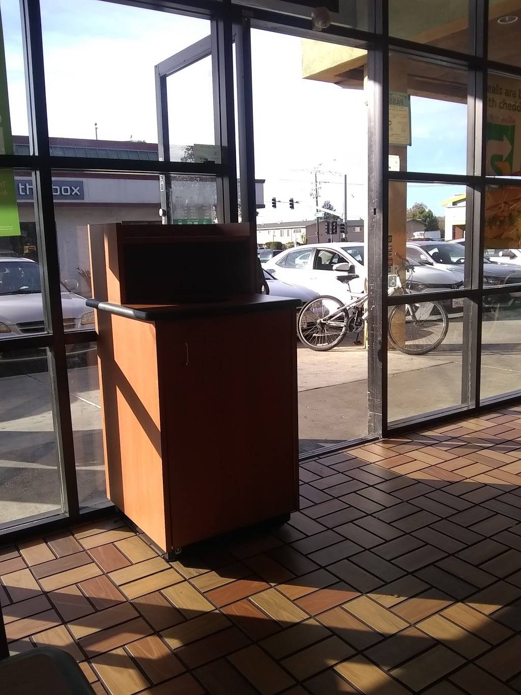 Subway Restaurants | restaurant | Greenhouse Marketplace S/C, 699 Lewelling Blvd Suite 108A, San Leandro, CA 94579, USA | 5103572823 OR +1 510-357-2823