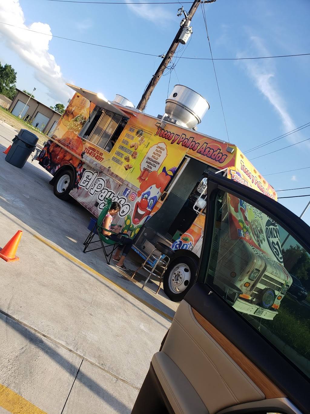 Tacos y pollos asados el payaso | restaurant | 9107 Synott Rd, Houston, TX 77099, USA | 3462837133 OR +1 346-283-7133