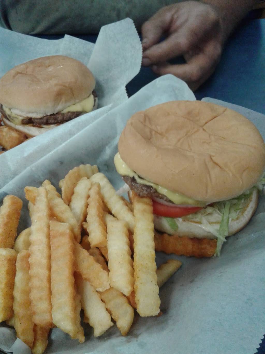 Clover Grill | restaurant | 837 Bethel St, Clover, SC 29710, USA | 8032228990 OR +1 803-222-8990