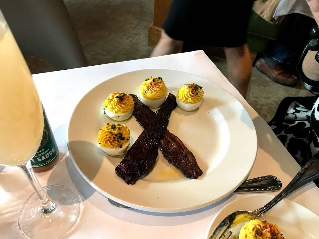 Bricktops | restaurant | 2800 US-280, Birmingham, AL 35223, USA | 2055180772 OR +1 205-518-0772