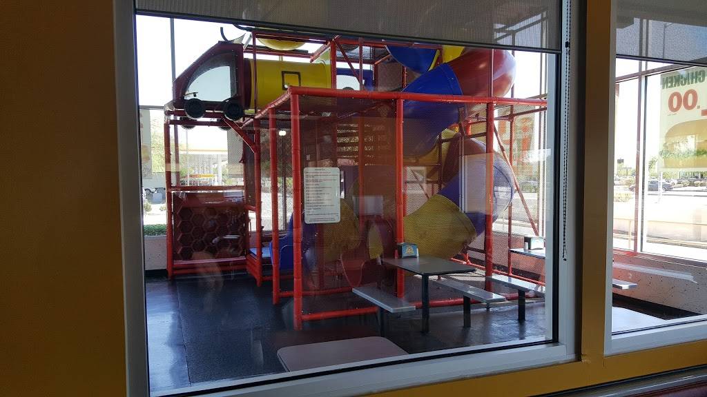 Carls Jr. | restaurant | 1850 S Country Club Dr, Mesa, AZ 85210, USA | 4808351925 OR +1 480-835-1925