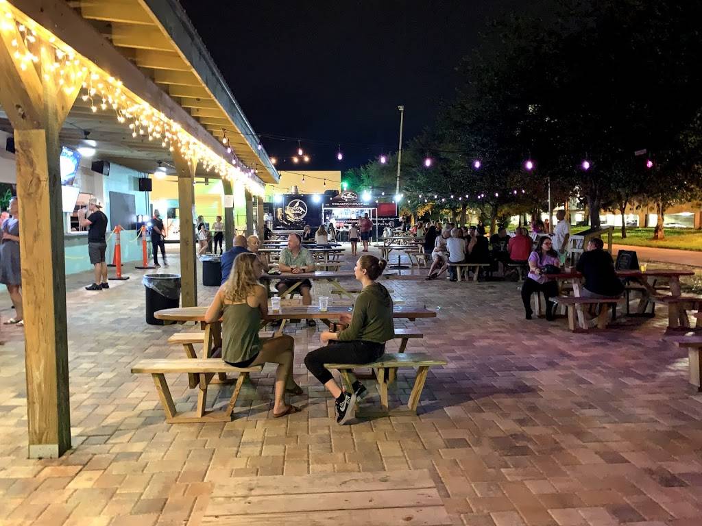 HOB Brewing Co. | restaurant | 931 Huntley Ave, Dunedin, FL 34698, USA | 7274745584 OR +1 727-474-5584